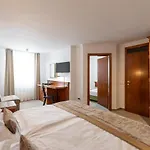 Отель Kotnik Superior Boutique