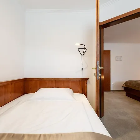 Kotnik Superior Boutique קרנייסקה גורה