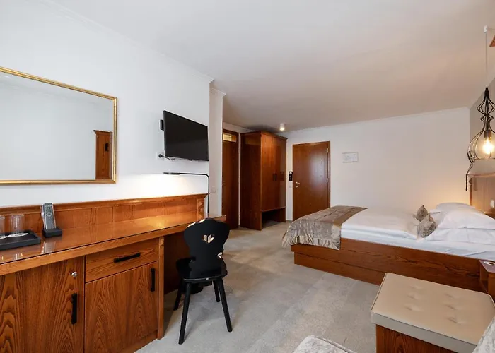 מלון Kotnik Superior Boutique 3*