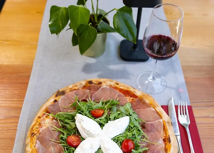 Kotnik Superior Boutique מלון